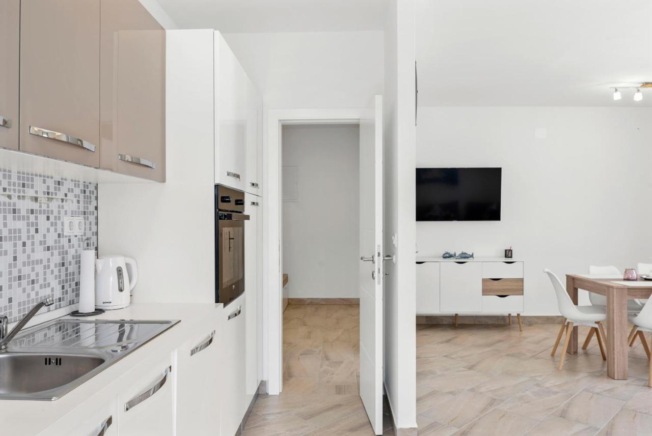 Aaa Anic Amazing Apartments Deluxe Split Exteriör bild