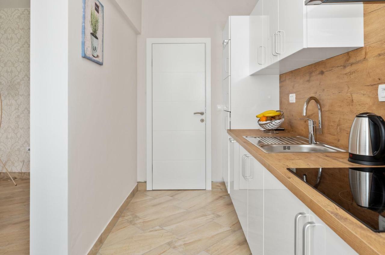 Aaa Anic Amazing Apartments Deluxe Split Exteriör bild