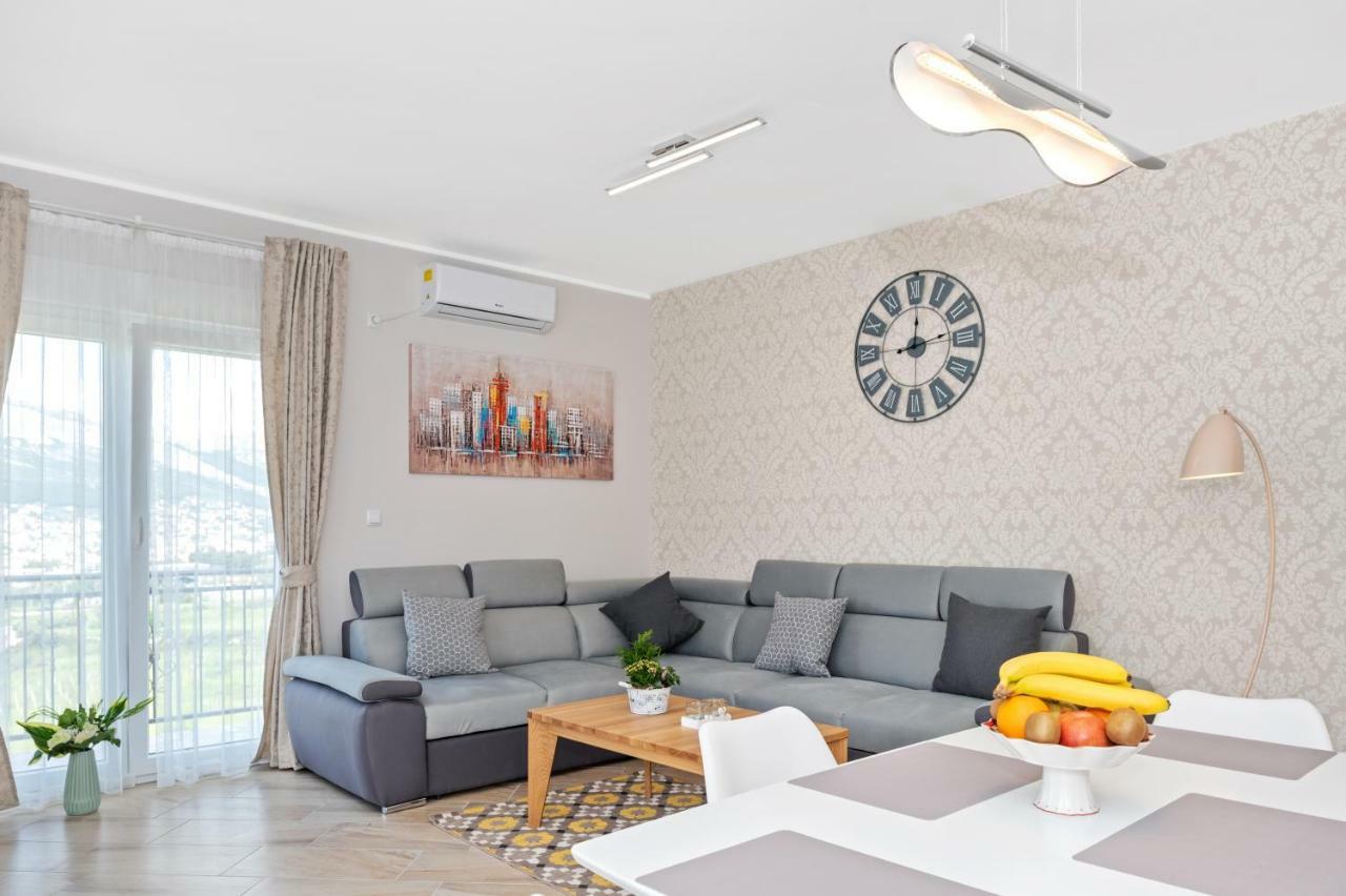 Aaa Anic Amazing Apartments Deluxe Split Exteriör bild