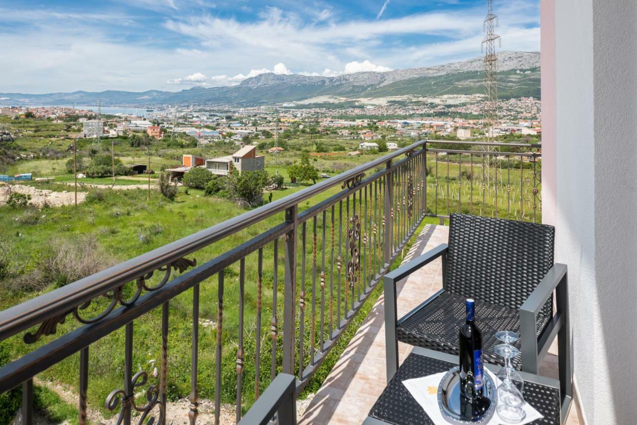 Aaa Anic Amazing Apartments Deluxe Split Exteriör bild
