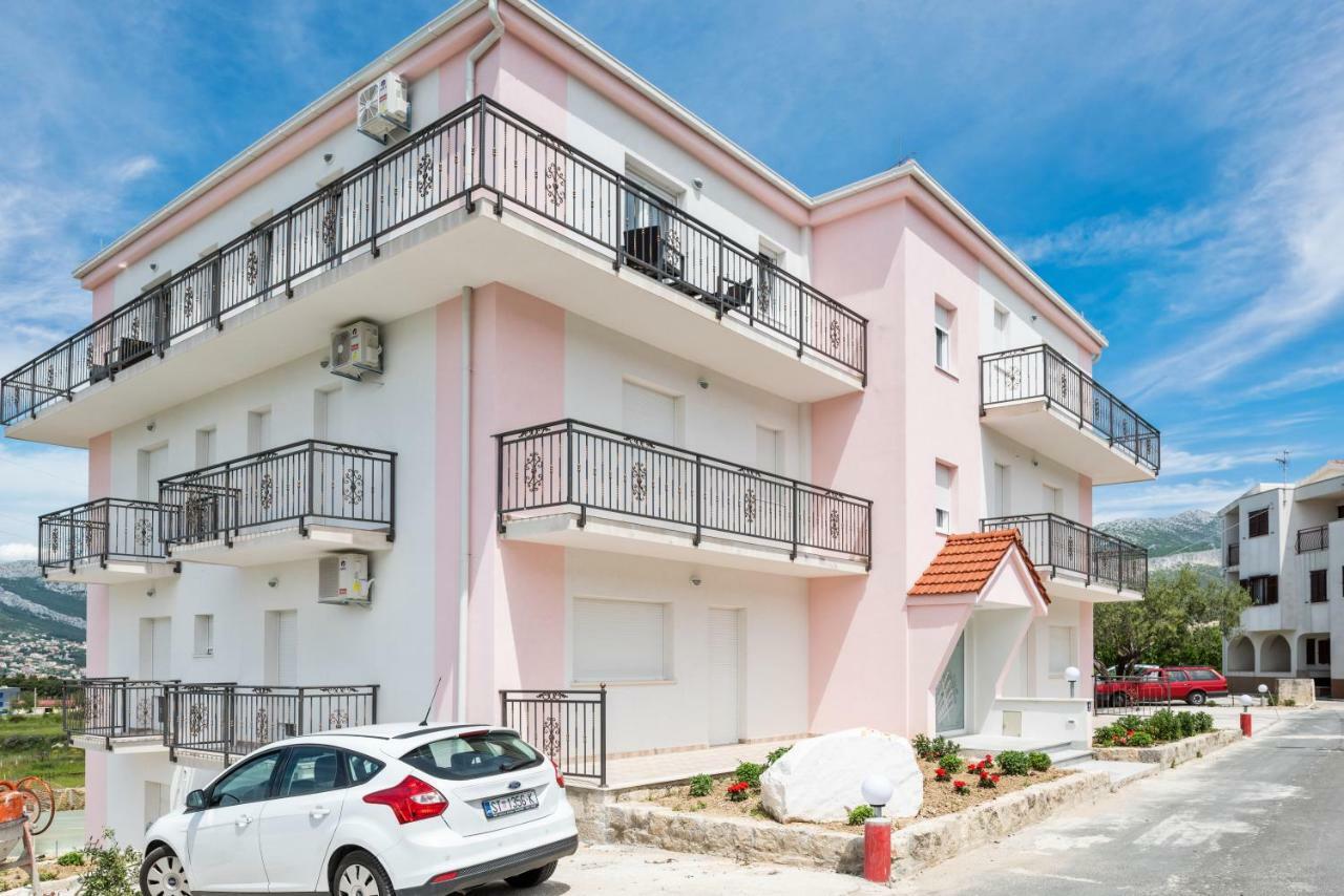Aaa Anic Amazing Apartments Deluxe Split Exteriör bild